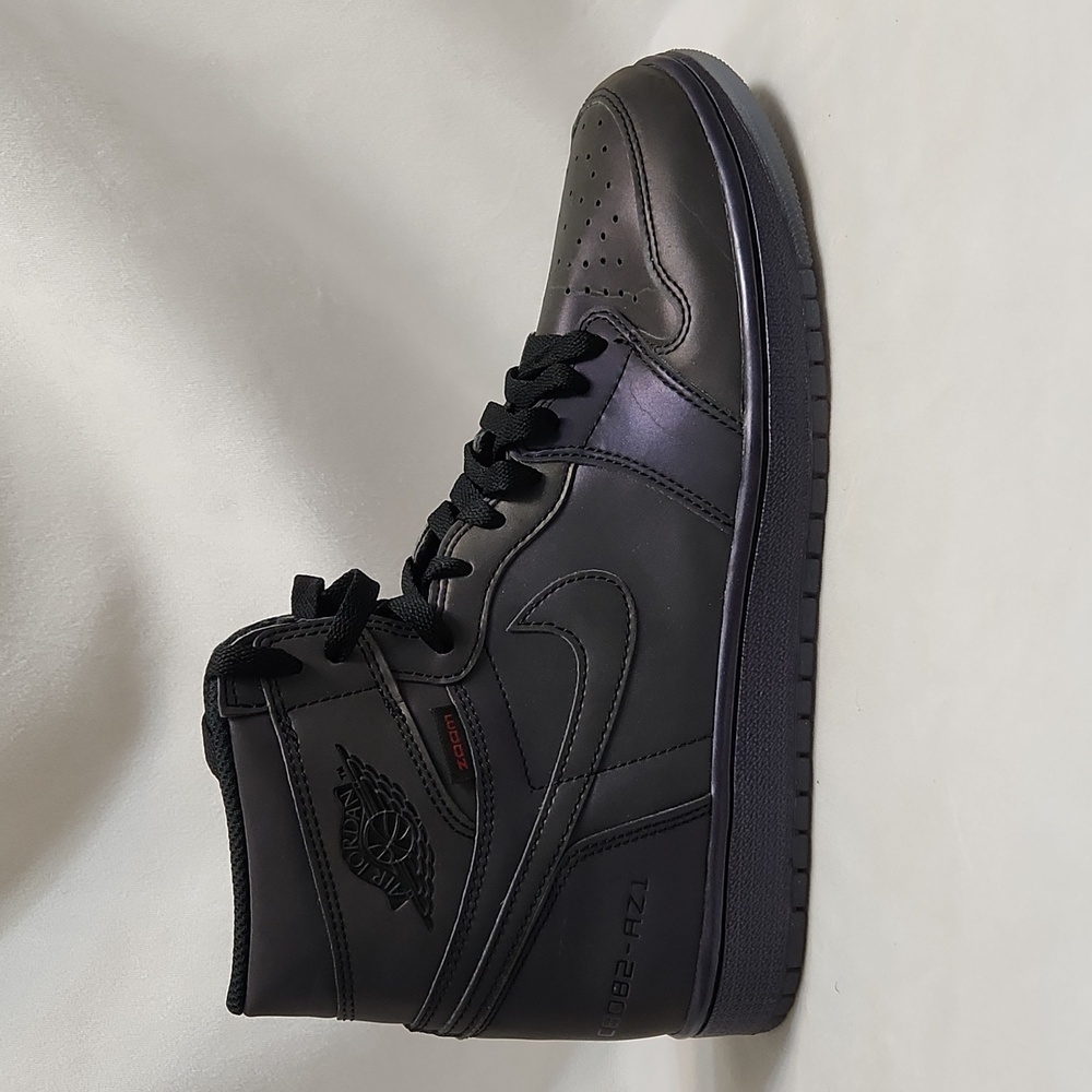 Nike Air Jordan 1 Retro High Zoom Fearless Iridescent  Sneakers (M Size 10) - Picture 2 of 16